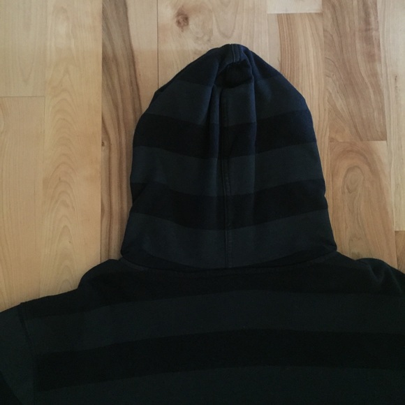 SOLD :-) 2000 Lost World Skate black skull hoodie - Picture 8 of 8